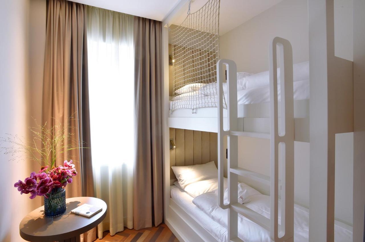 Das James Flensburg Ngoại thất bức ảnh A room at the hotel