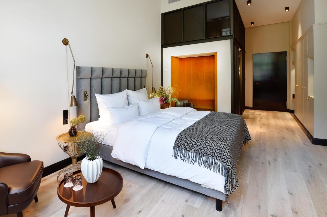 Das James Flensburg Ngoại thất bức ảnh A room at the hotel