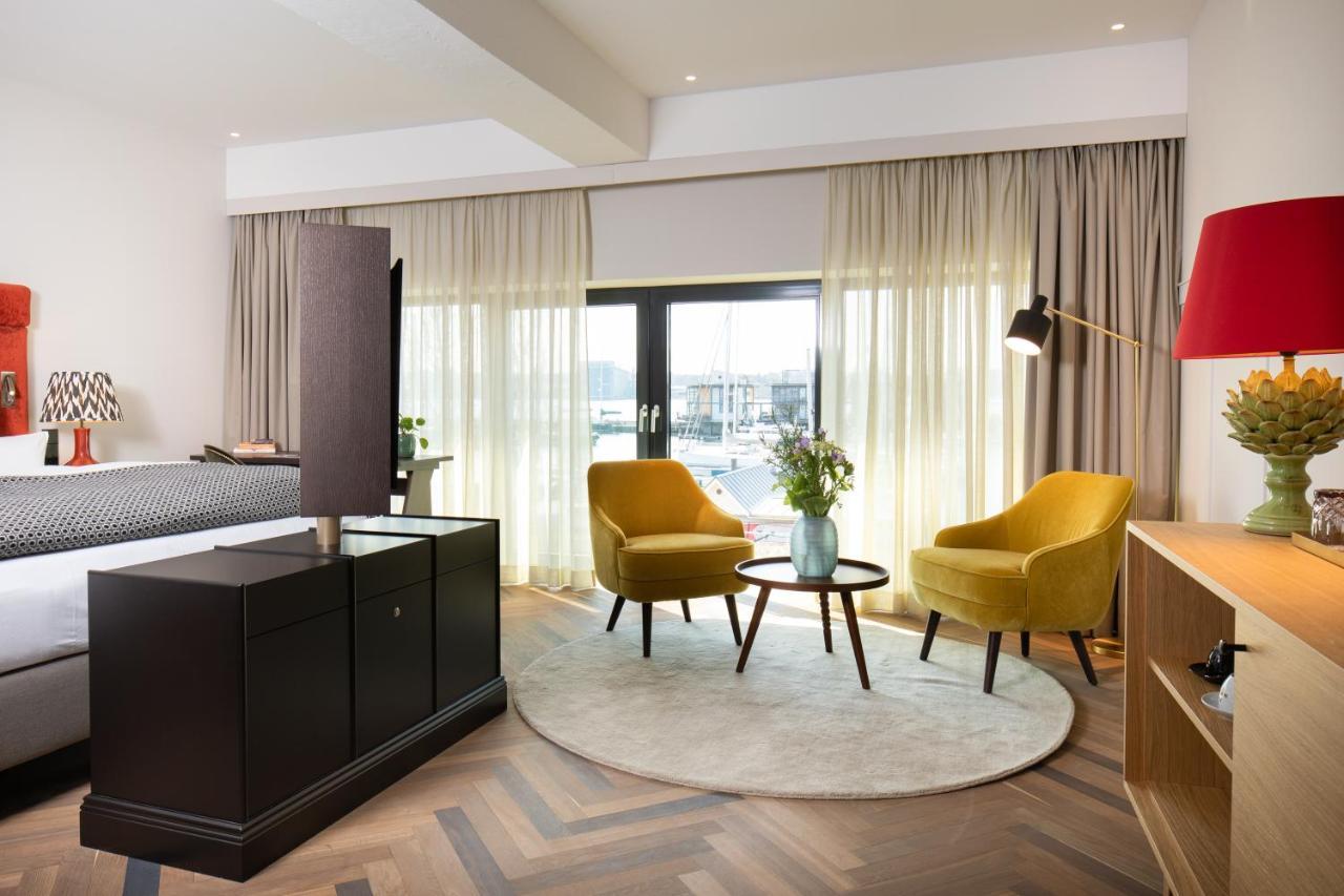 Das James Flensburg Ngoại thất bức ảnh A room at the hotel
